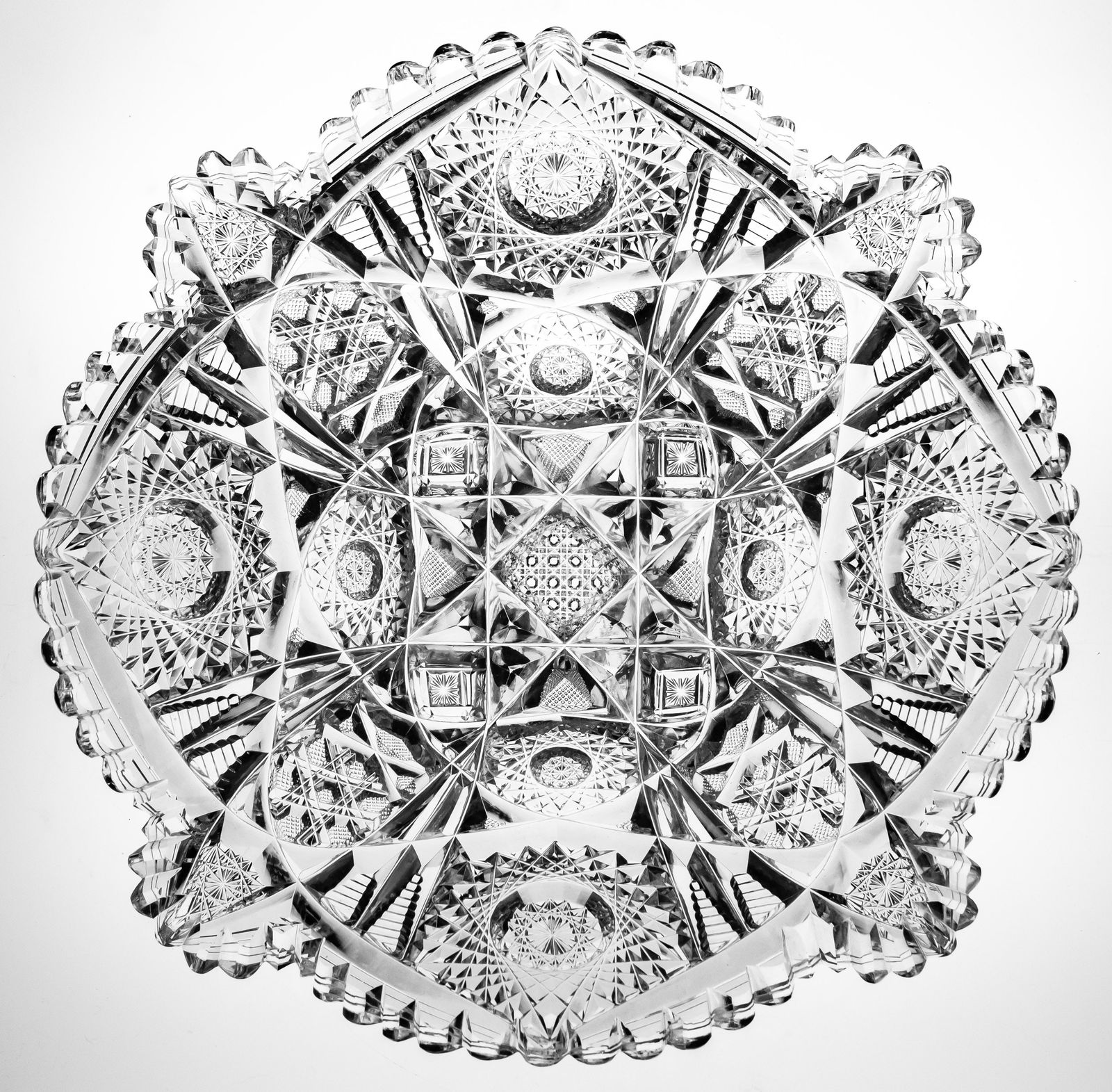 Fabulous J. Hoare American Brililant Period Cut Glass Square Bowl: This fantastic, large square bowl was cut by J. Hoare in an unknown design by them. This pattern is always seen on J. Hoare blanks and features several motifs employed them frequently. The most unique