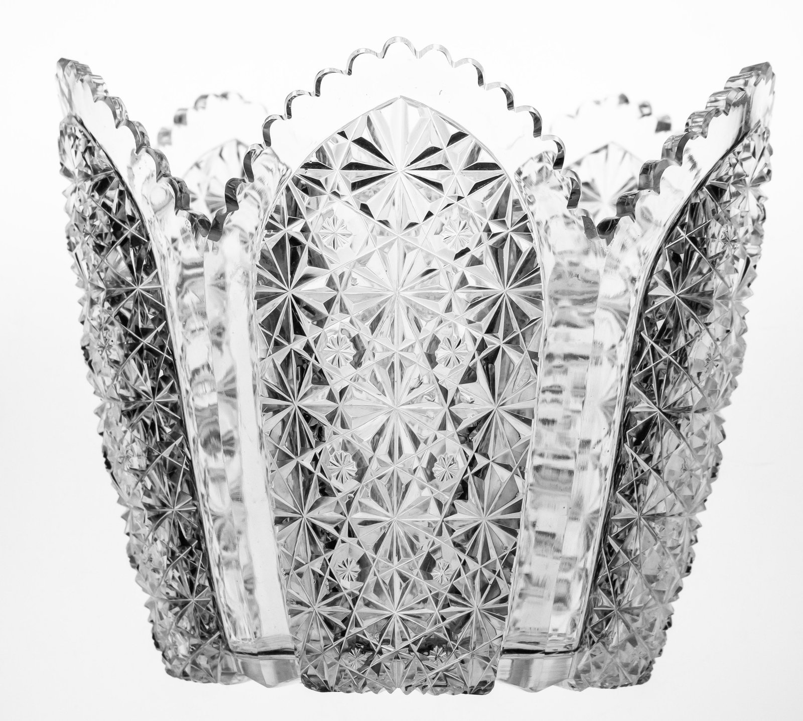 Mt. Washington/New England Glass American Brilliant Period Ice Bucket: This is an early piece from the Brilliant Period likely cut by Mt. Washington or New England glass. It features five panels of Russian cutting divided by clear panels. The clear panels run all the way