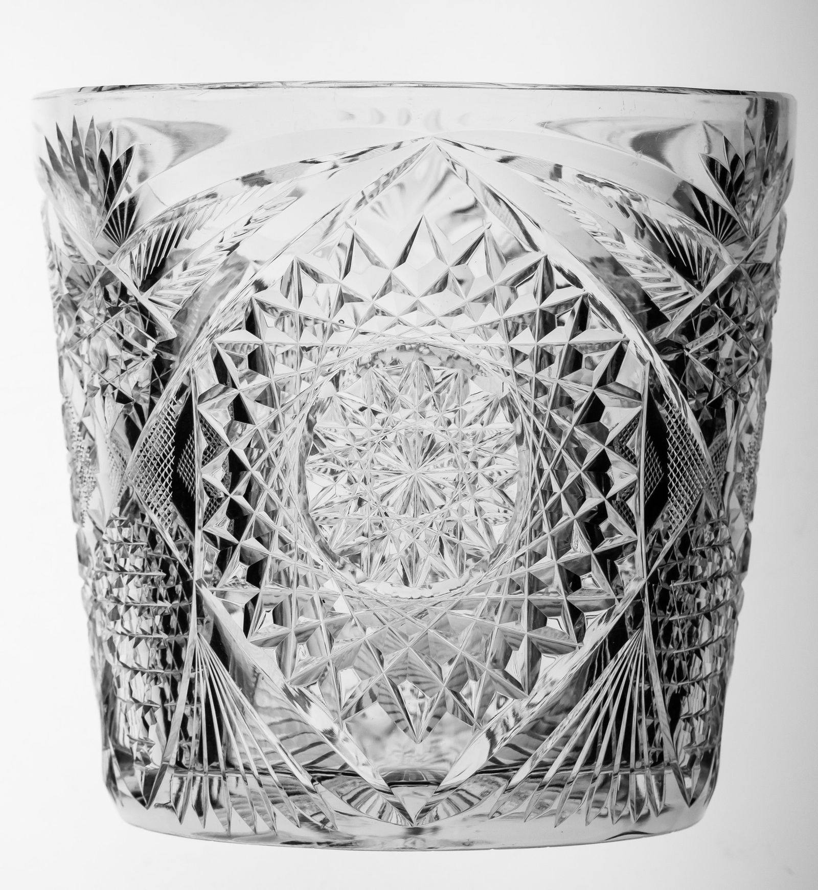 Nice Libbey American Brilliant Period Cut Glass Champagne Bucket Cooler: This beautiful signed Libbey champagne bucket is shown in the back of the red Libbey compendium catalog reproduced by the ACGA. It does have a chip on the rim (shown).