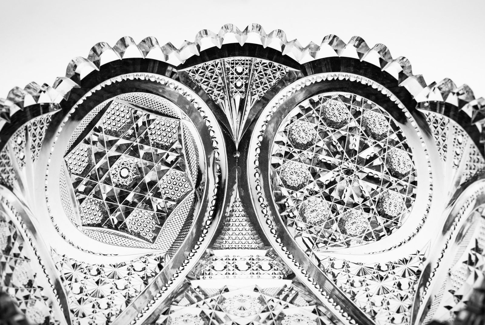 Highest Quality J. Hoare? Multi-Motif American Brilliant Period Cut Glass Bowl - 7