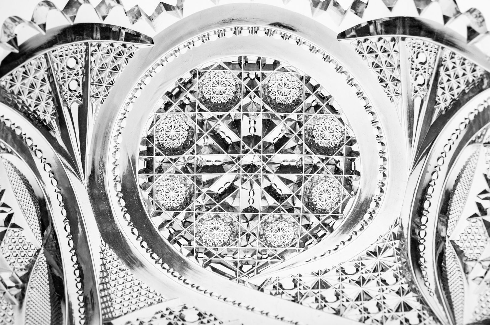 Highest Quality J. Hoare? Multi-Motif American Brilliant Period Cut Glass Bowl - 9