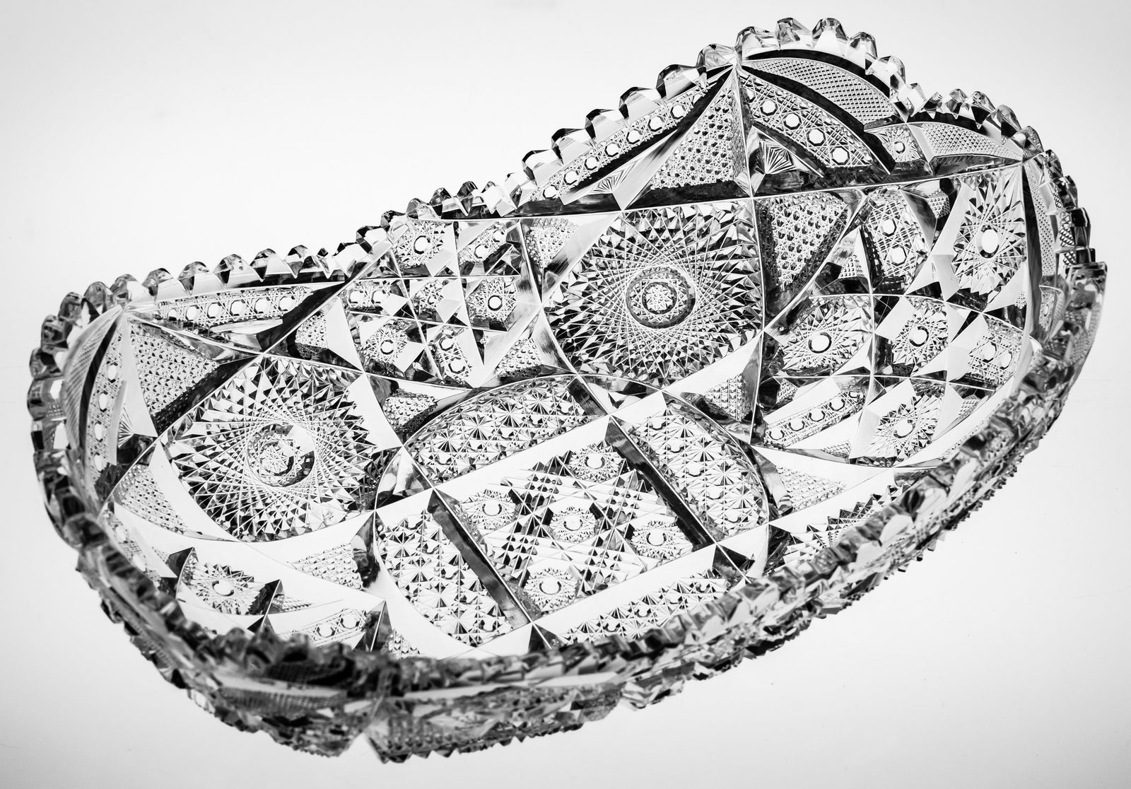 World Class William C. Anderson Windy City American Brilliant Cut Glass Cradle Tray (1 of 8)