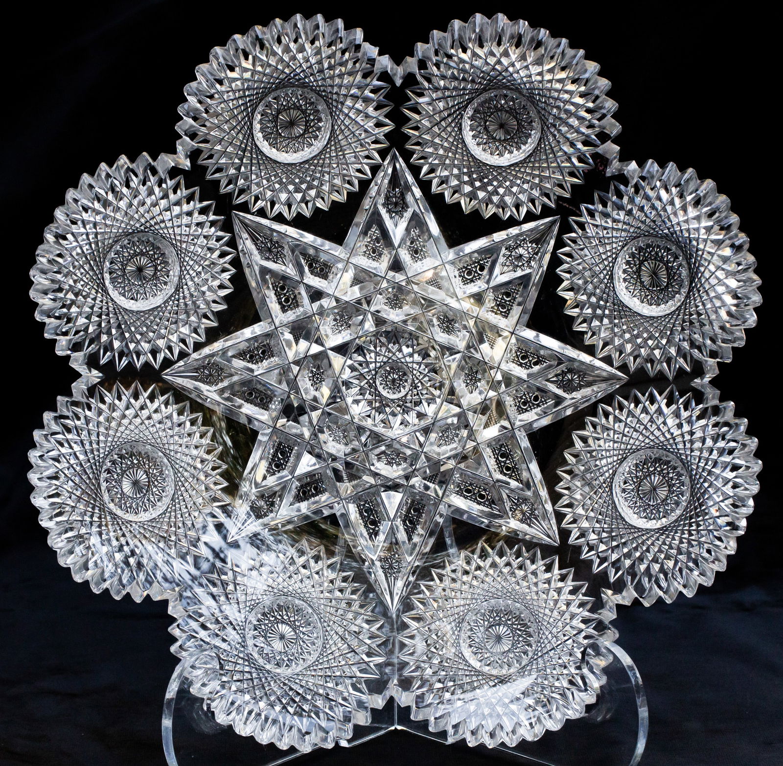 Beautiful Meriden Star Variation American Brilliant Period Cut Glass Platter: This is a gorgeous platter cut in a variation of Meriden's Star design. Great polish finish, huge hobstars! Unfortunately, this piece has a small fracture chip at one tooth (shown). This is a great ch