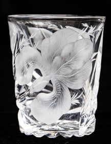 Beautiful Hawkes Gravic Iris American Brilliant Period Cut Glass Engraved Whiskey Tumbler
