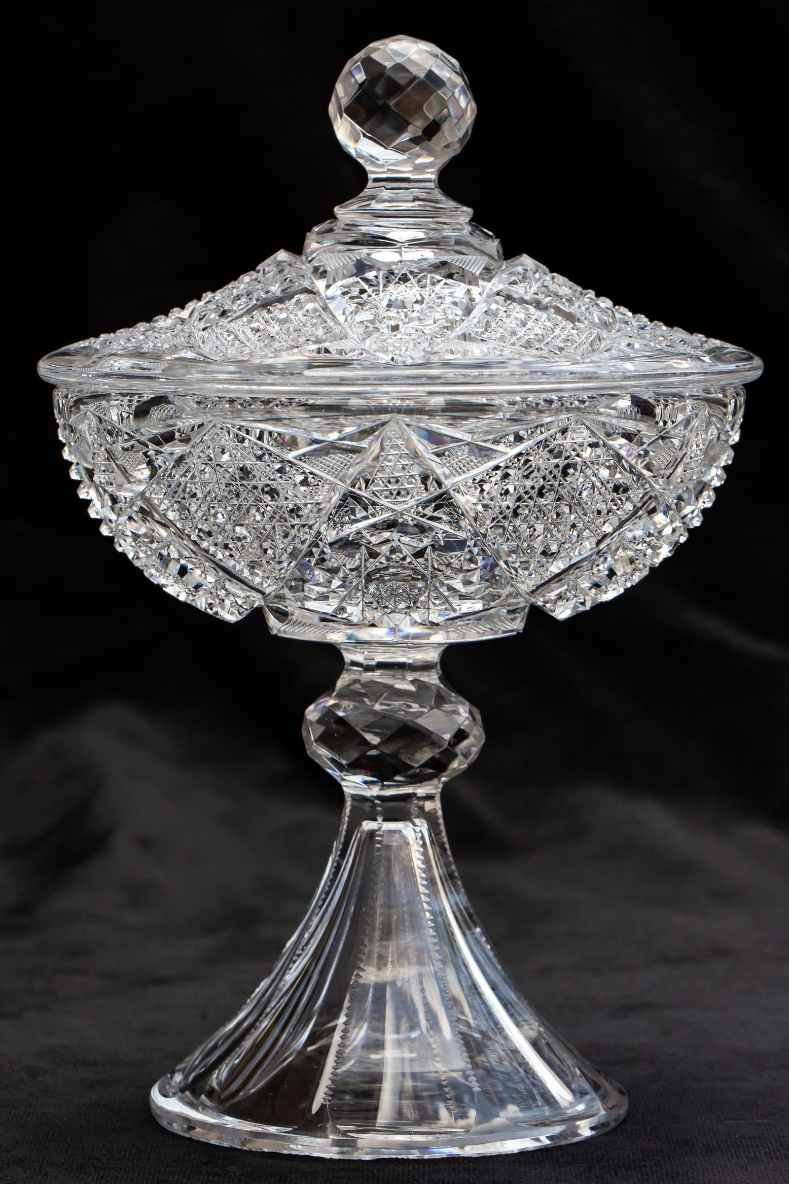 Rare American Brilliant Period Cut Glass Footed Covered Compote: Exceptionally rare piece - almost all covered pieces do not have a foot! This is cut very precisely on a clear blank with hobstars, cane and crosshatching.