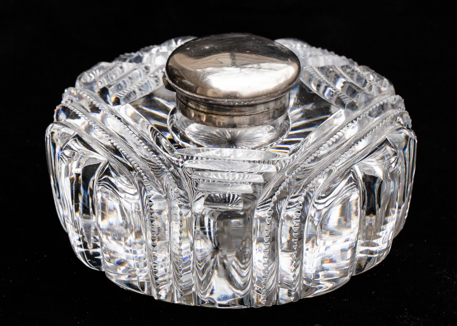 Heavy Tusk J. Hoare Tiffany American Brilliant Period Cut Glass Inkwell: This heavy inkwell was more than likely cut during the early portion of the Brilliant Period cut J. Hoare. It's covered in weaving notched bands and huge clear tusk cutting. It's completely mezmerisin