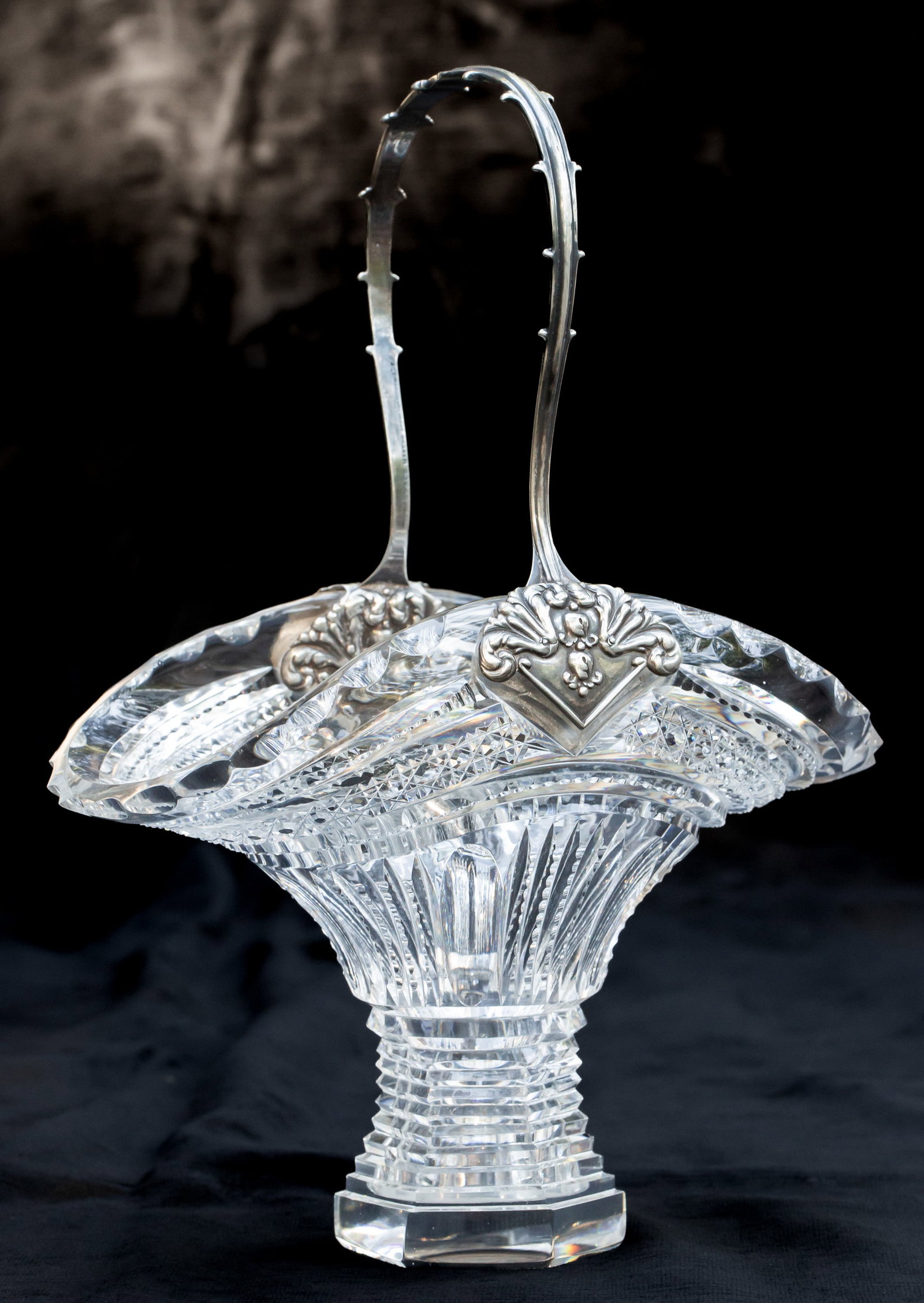 Amazing TIffany Sterling Silver American Brilliant Cut Glass Basket J. Hoare? (1 of 6)