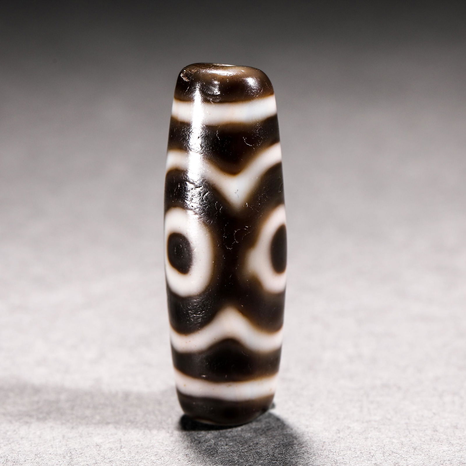 Tang Dynasty three-eyed dzi bead (1 of 8)