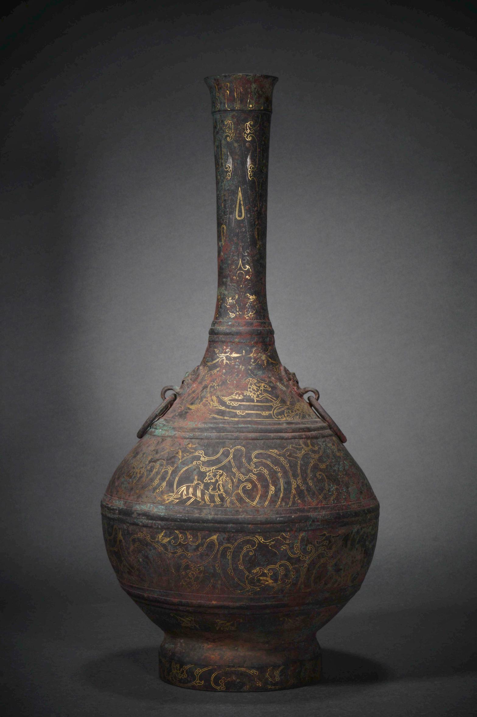 Han Dynasty gold bottle (1 of 9)