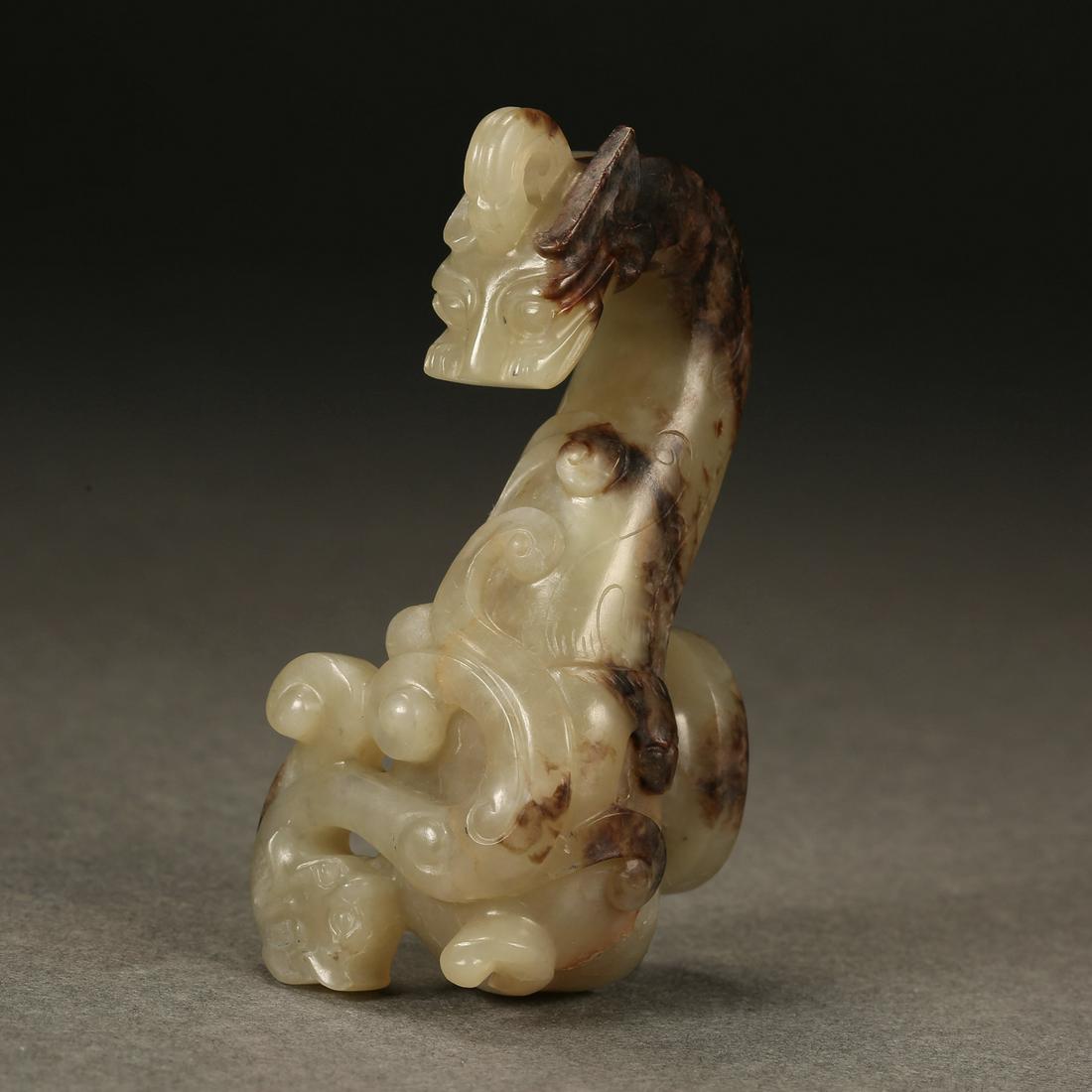 China Han Dynasty Hetian Jade Beast Head with Hook (1 of 10)