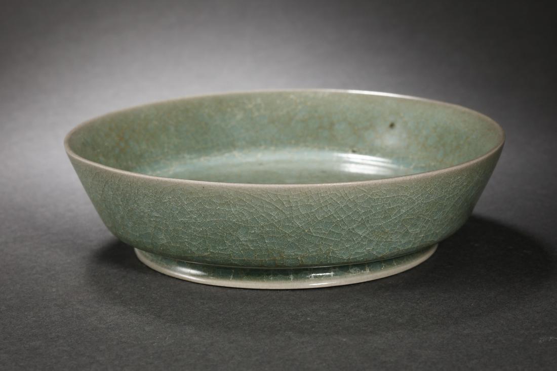 China Song Dynasty Celadon Plate (1 of 6)