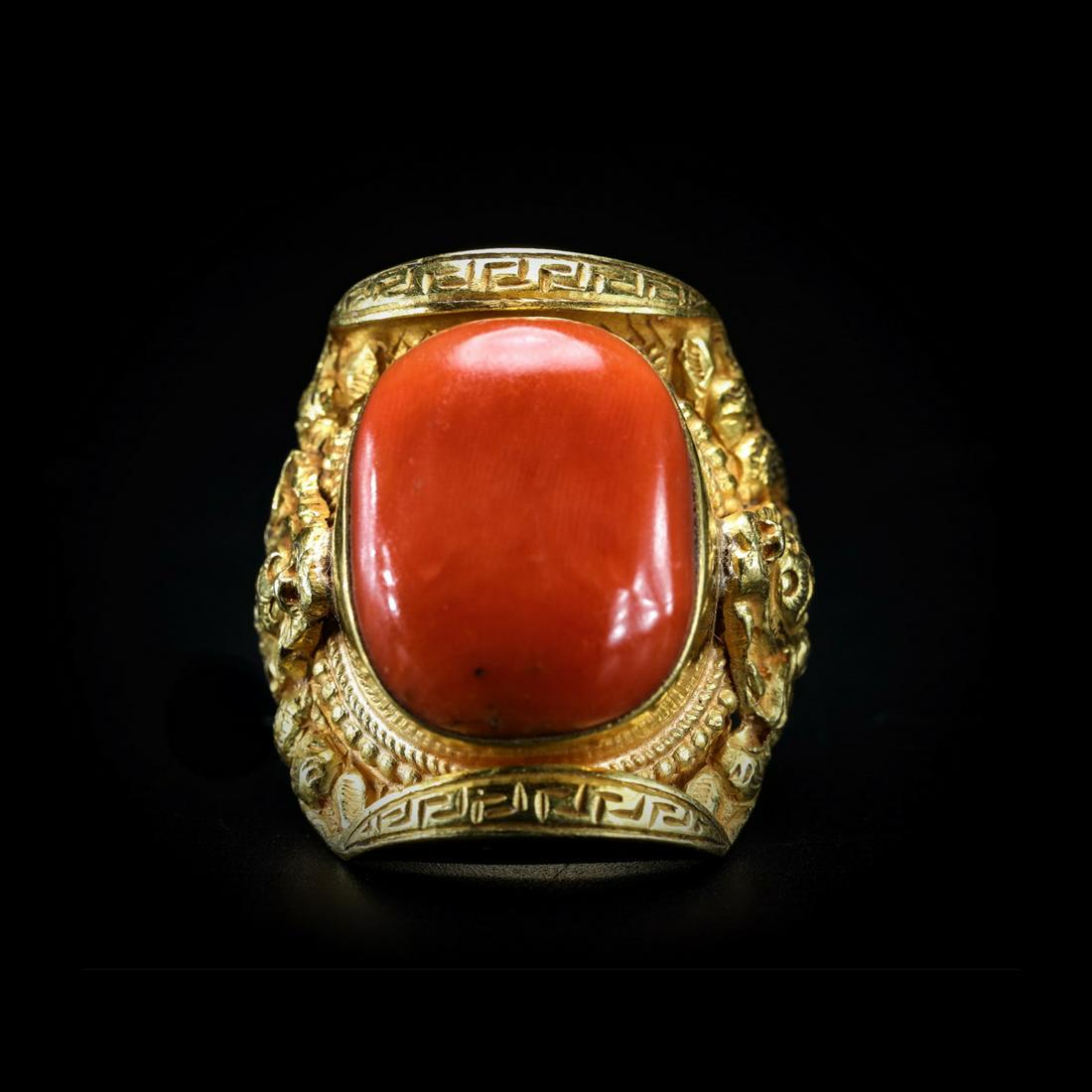 Qing Dynasty pure gold gemstone ring (1 of 5)