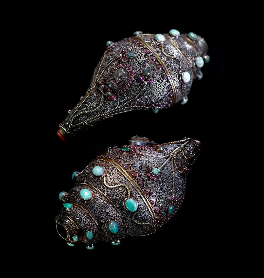 Qing Dynasty screw-inlaid treasure right-handed conch instrument (1 of 9)