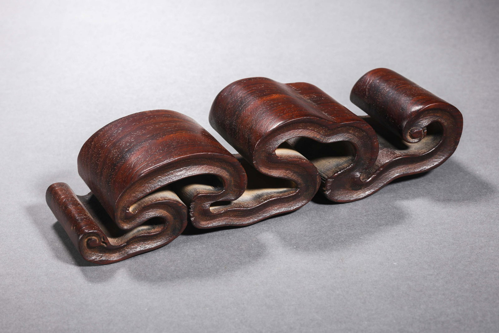 China Qing Dynasty wooden pen holder (1 of 7)