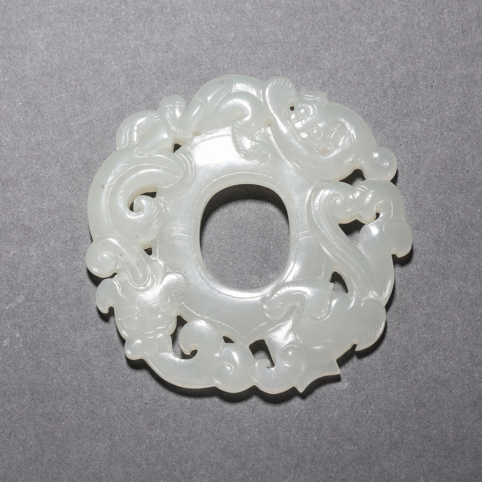 China Qing Dynasty Hetian jade dragon pattern jade bi (1 of 4)