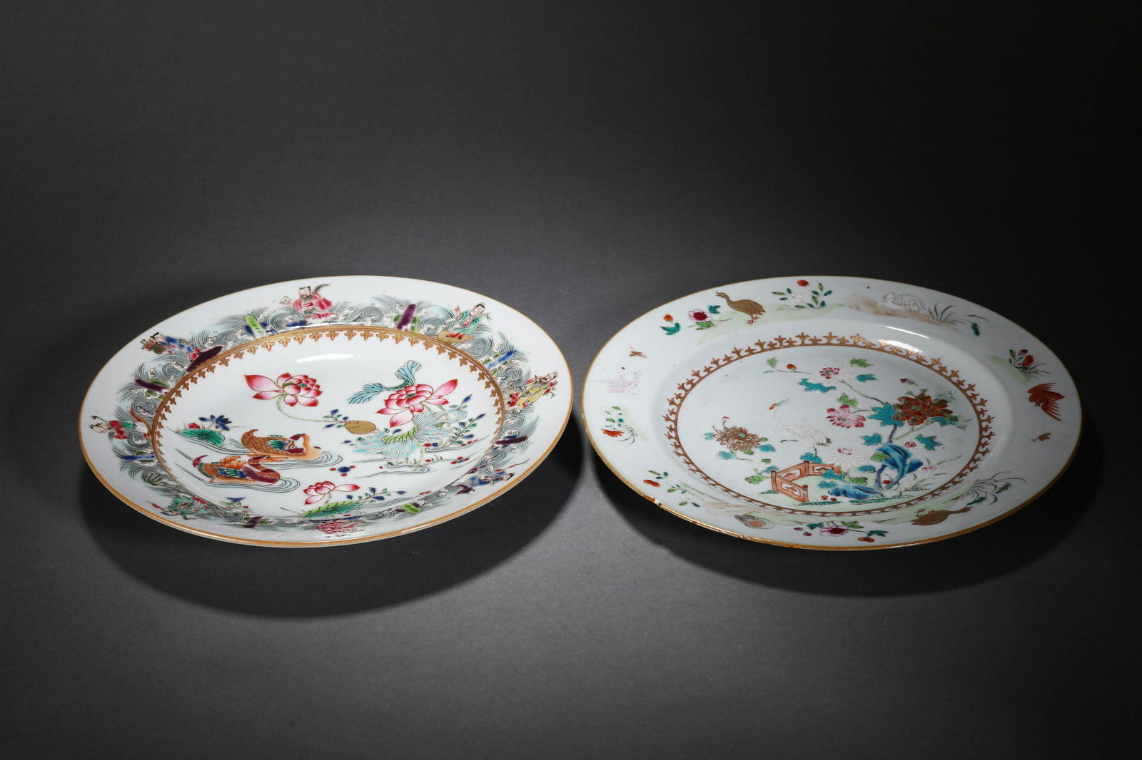China Qing Dynasty carved flower plate (1 of 11)
