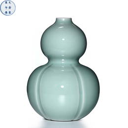 Qing Dynasty Kangxi period azure glaze gourd shape bottle