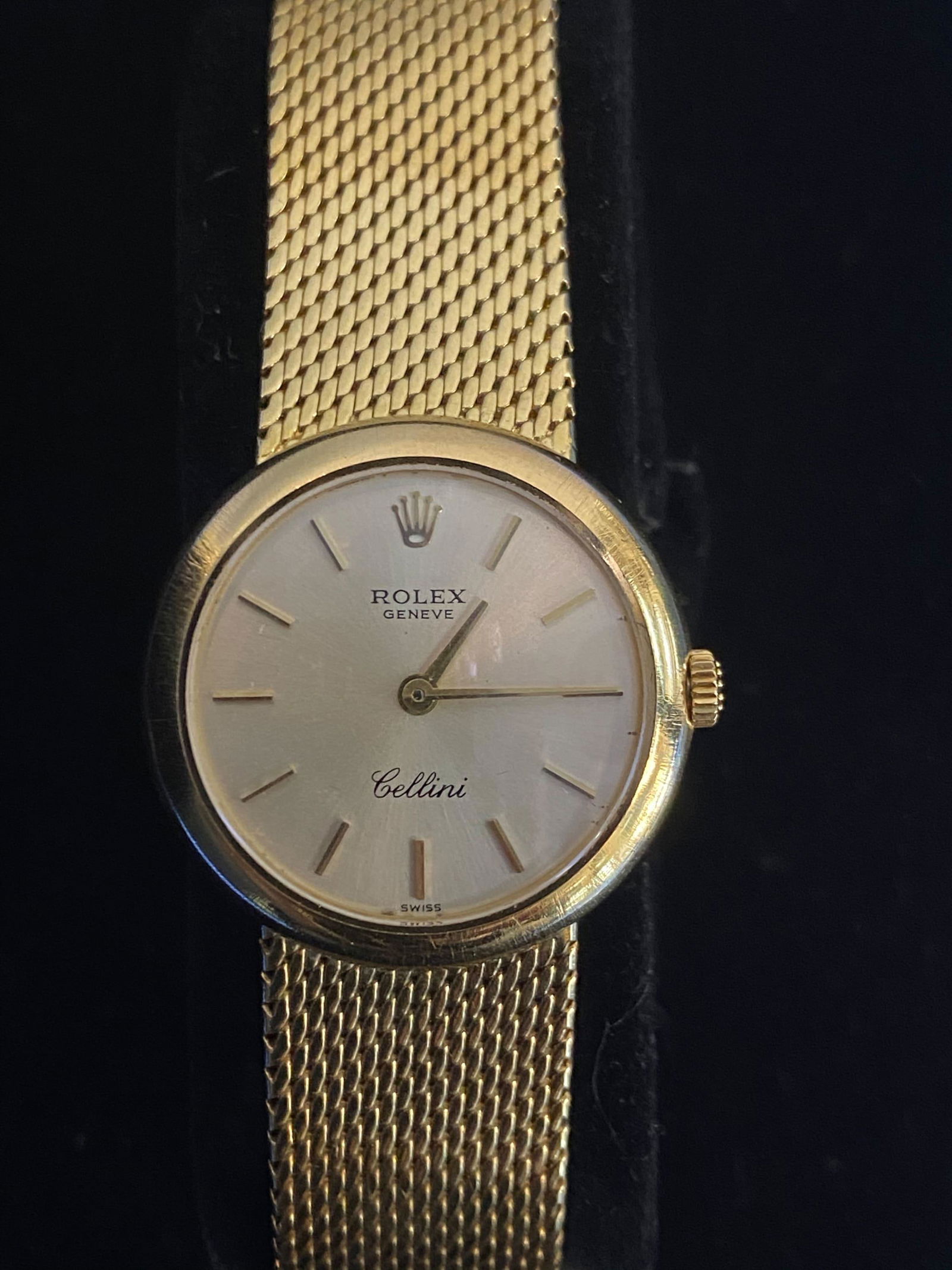LADIES ROLEX CELLINI! SOLID GOLD WITH BEAUTIFUL SILVER: LADIES ROLEX CELLINI! SOLID GOLD WITH BEAUTIFUL SILVER OYSTER DIAL! EXTREMELY EXCLUSIVE! - $25K APPRAISAL VALUE! One of the great Rolex classics, this ladies Cellini is a true incarnation of a sober r