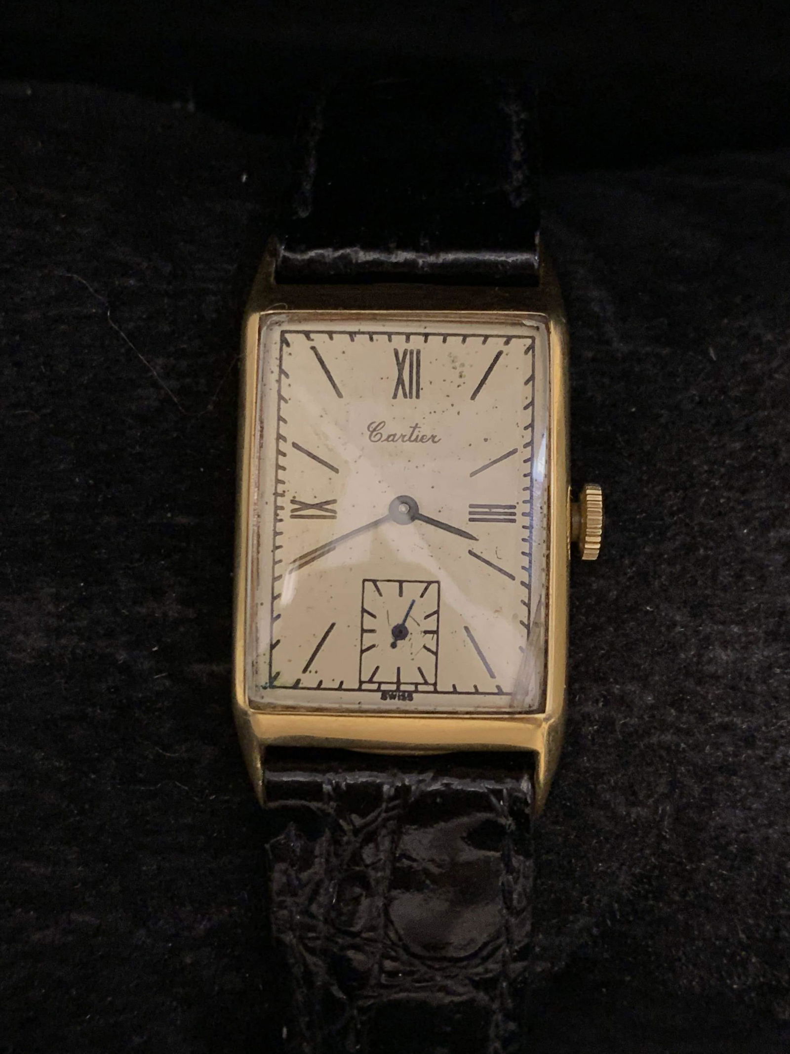 CARTIER Tank 18K Yellow Gold Vintage c. 1940s Watch -: CARTIER Tank 18K Yellow Gold Vintage c. 1940s Watch - $25K APPRAISAL VALUE!The joy of wearing a piece of art on your wrist is within reach when you grab this Cartier Tank Watch. This unisex timepiece