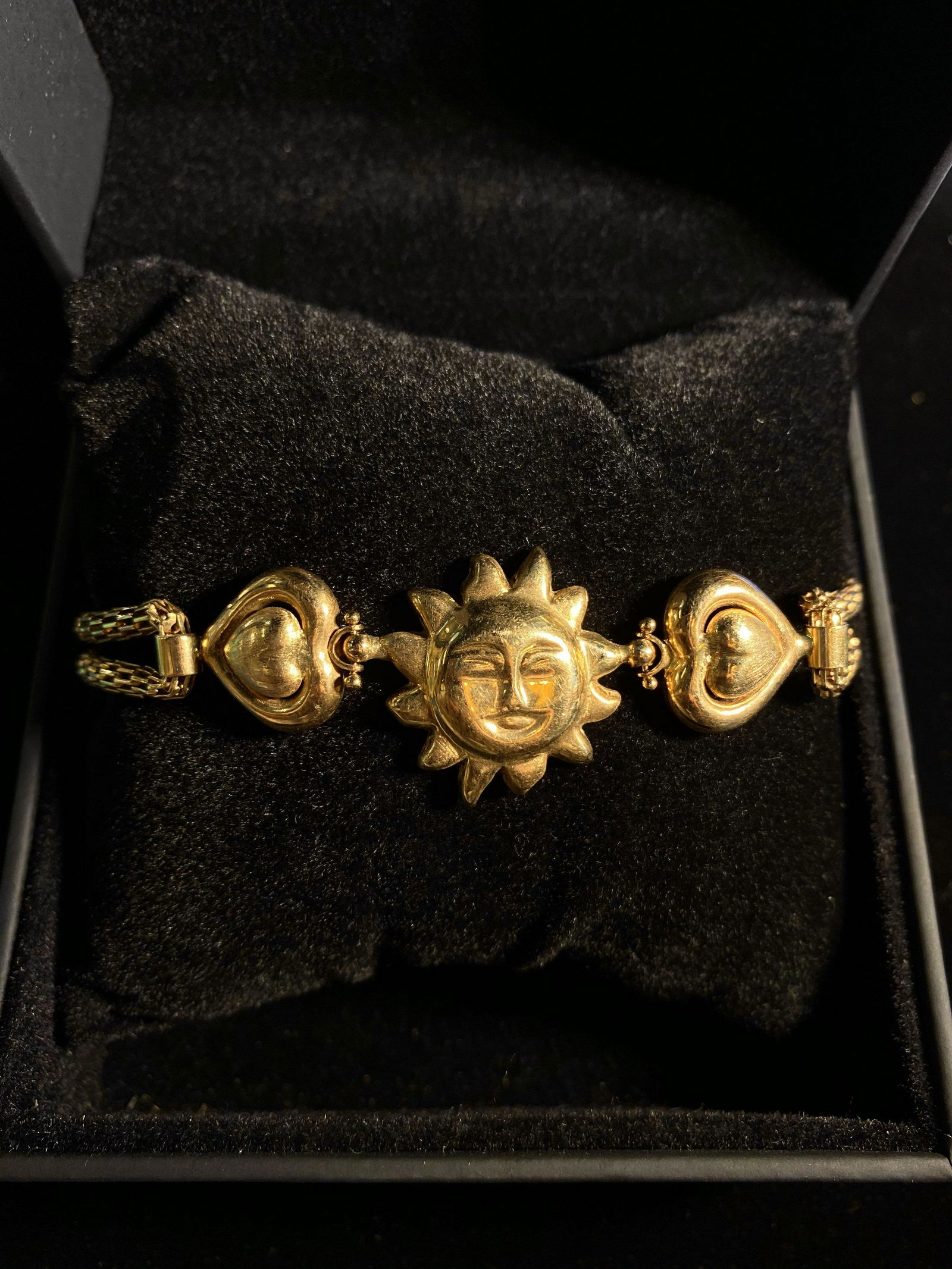 Unique Italian Designer YG The Sun Face Zodiac/Heart Charm Bracelet - $6K APR Value w/ Certificate: This is a beautiful antique design The sun face with hearts bracelet! The bracelet has delicate details in 14K Yellow Gold. The bracelet is made of beautiful handmade Solid Yellow Gold with all the de