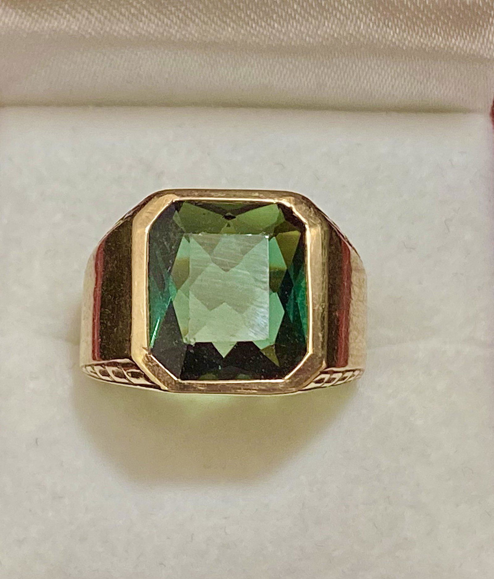 Beautiful Designer Solid Yellow Gold with Green Tourmaline Signet Ring - $6K Appraisal Value (1 of 7)