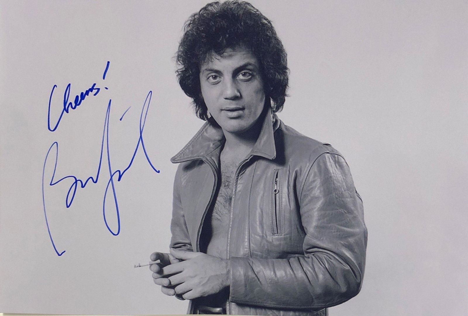 Billy Joel Photo Autograph Signed: Category: Autograph Photo CollectiblesUnframed Vertified and Excellent Condition Please kindly read our Terms and Conditions before bidding.Autographed by:Billy JoelSize : 8" x 10"