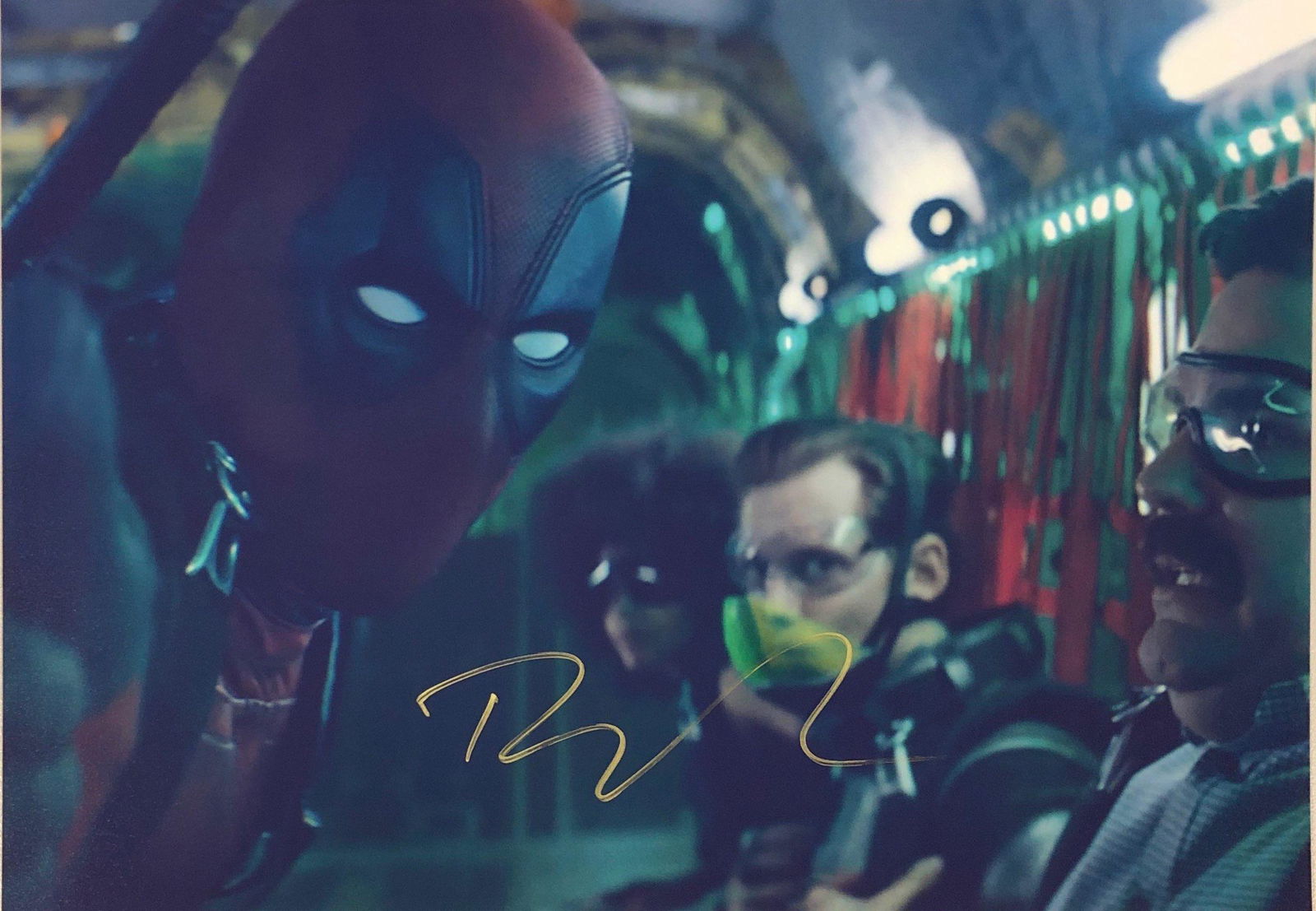 Deadpool Ryan Reynolds Signed Photo (1 of 1)