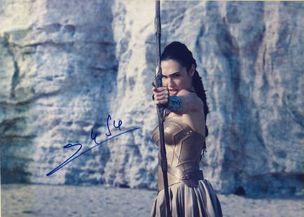 Wonder Wonman Gal Gadot Signed Photo: Autographed by:Gal GadotSize: 8" x 10"Authentication Code: PC25620Unframed Vertified and Excellent Condition. Please kindly read our Terms and Conditions before bidding.