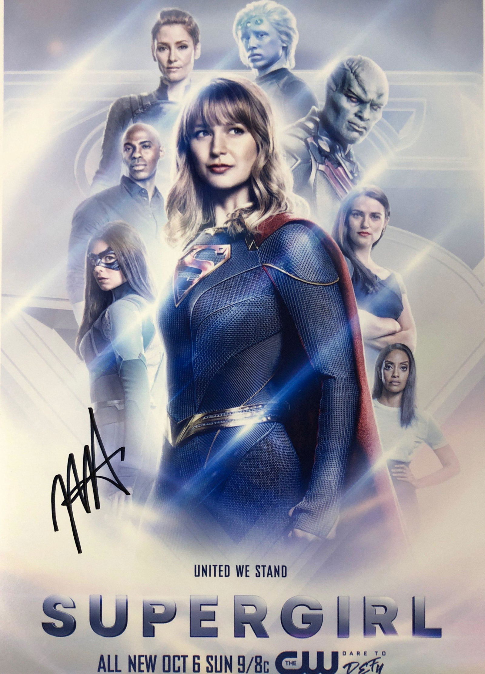 Supergirl Melissa Benoist Signed Photo (1 of 1)