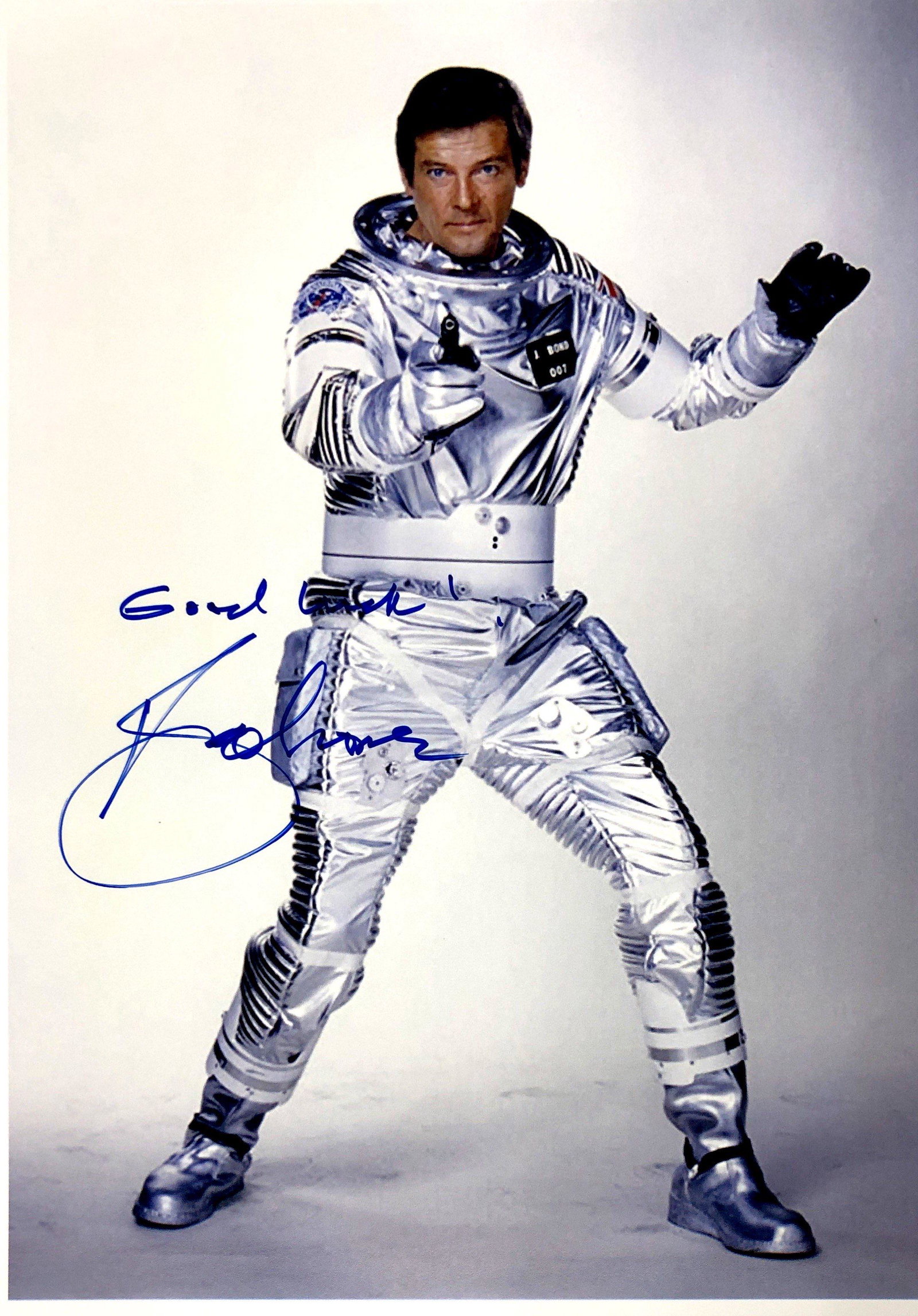 Roger Moore Autograph Signed James Bond 007 Photo (1 of 1)
