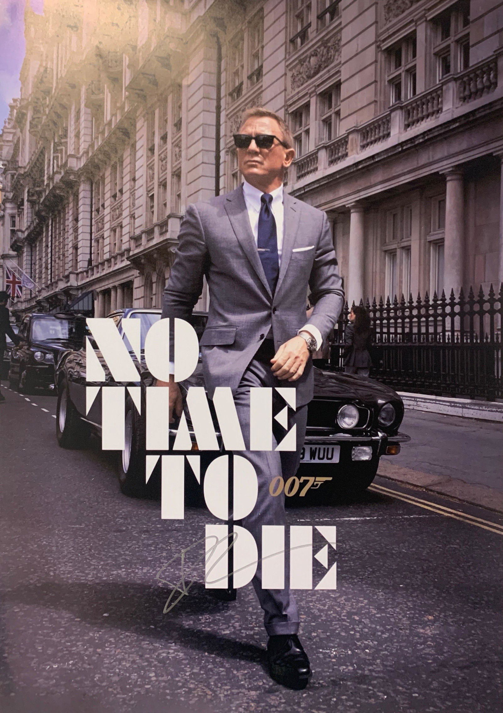 Daniel Craig Autograph Signed James Bond 007 Poster (1 of 1)