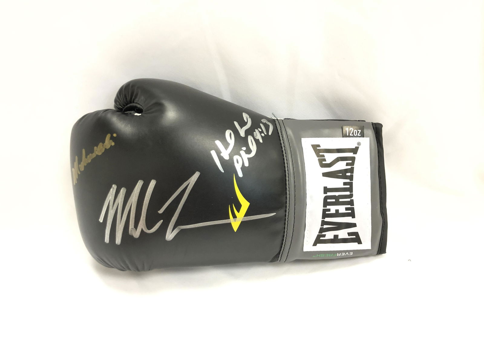 Evander Holyfield Autograph Signd Boxing Glove (1 of 1)