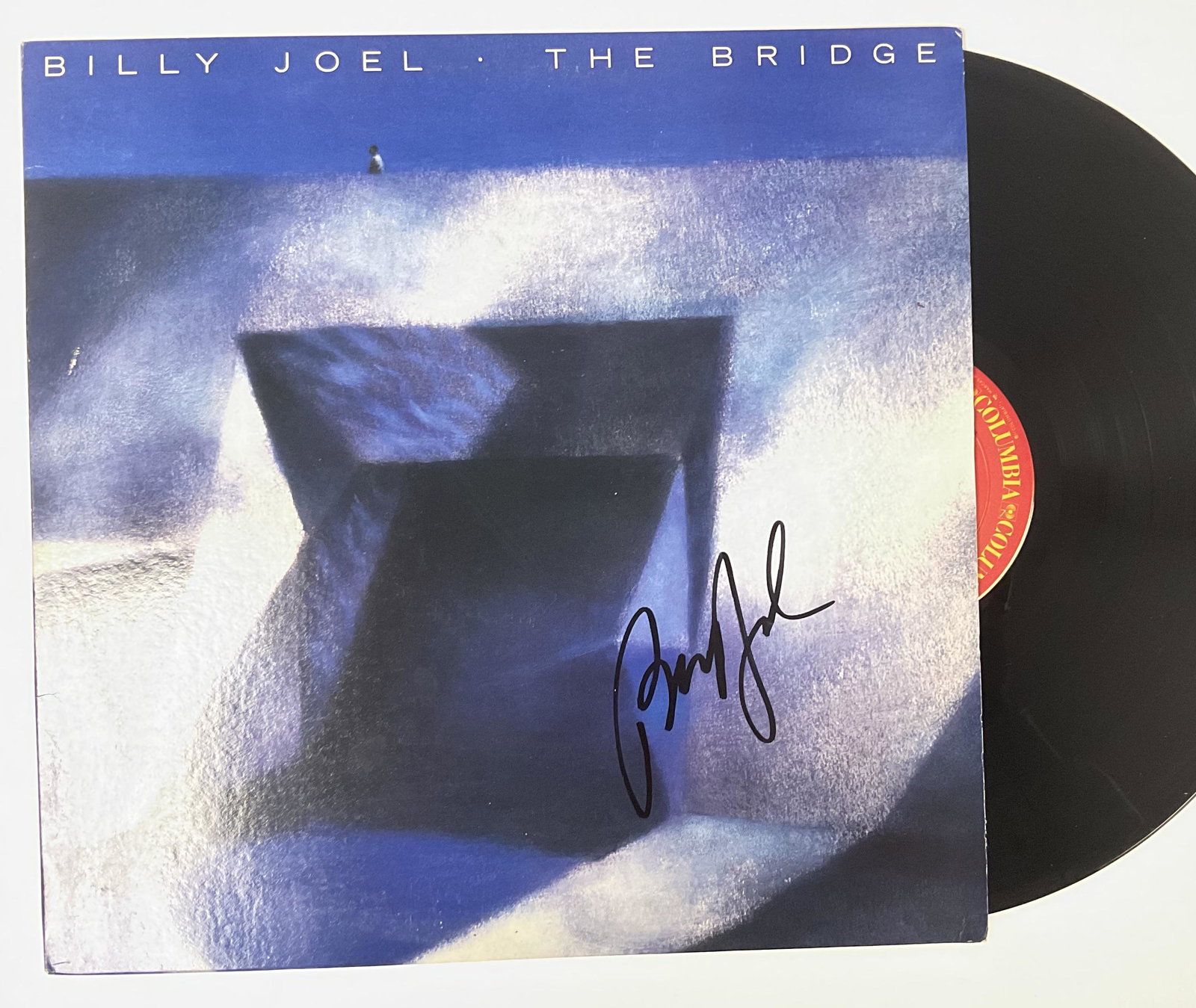 Autograph Signed Billy Joel Bridge Vinyl: Category: Autograph CollectiblesAutograph Includes: Billy JoelItem is in great condition with no damage, unframedIf image of documentation is not attached in the listing, the lot is sold without docum