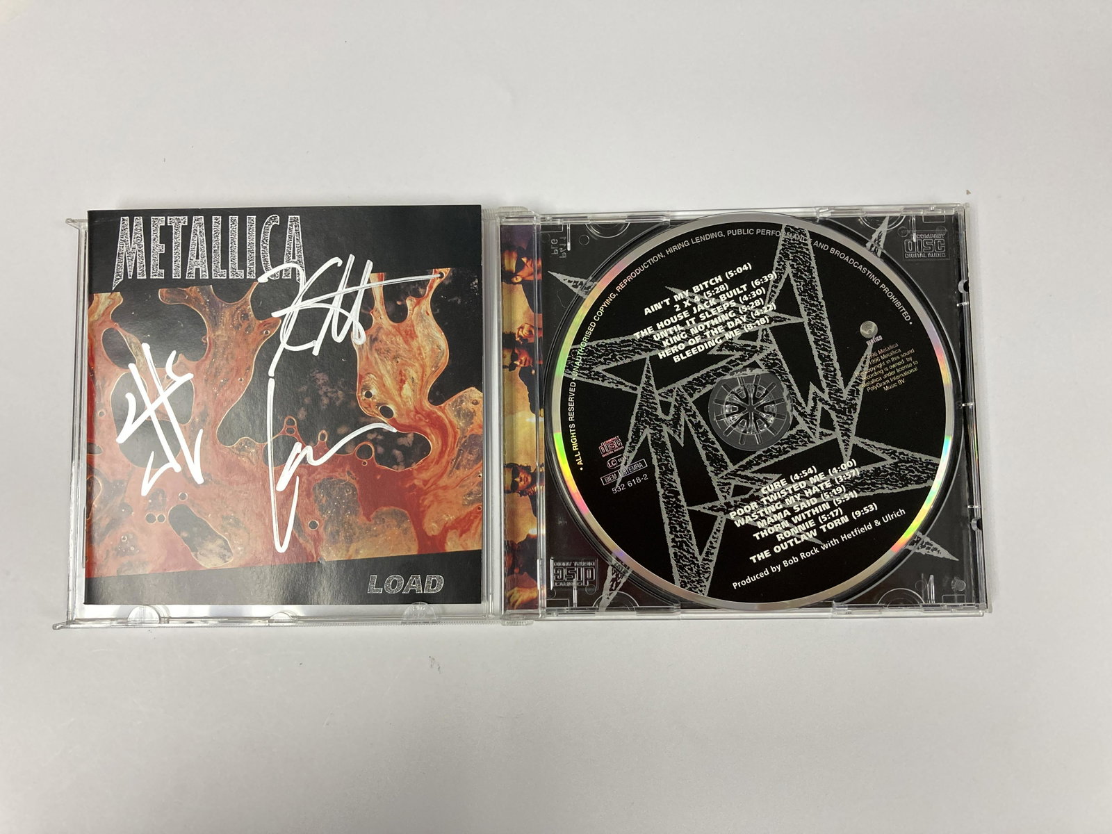 Autograph Signed Metallica Load CD: Category: Autograph CollectiblesAutograph Includes: Lars Ulrich, Kirk Hammett, James HetfieldItem is in great condition with no damage, unframedIf image of documentation is not attached in the listing