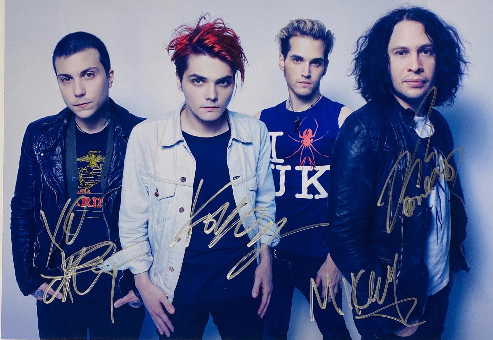 Autograph Signed My Chemical Romance Photo: Category: Autograph CollectiblesSize 8 Inches x 10 InchesAutograph Includes: Gerard Way, Frank Iero, Mikey Way, Ray ToroUnframed Vertified and Excellent ConditionDetails are as shown in the photos Ple