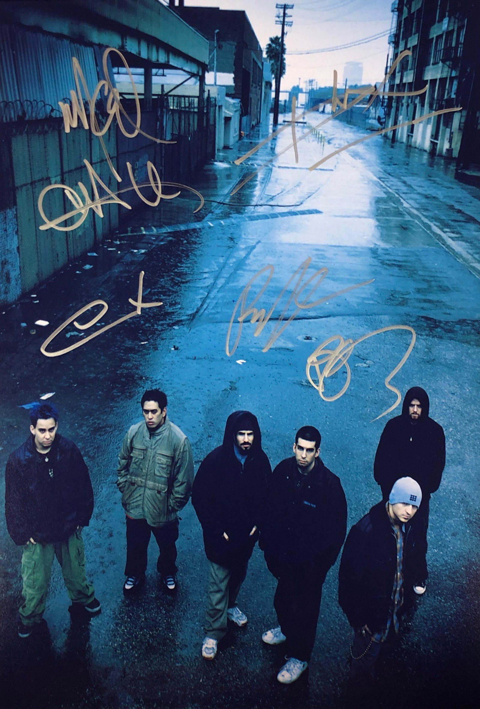 Linkin Park Chester Bennington Signed Photo: Autographed by:Chester Bennington, Mike Shinoda, Joe Hahn, Dave Farrell, Rob Bourdon, Brad DelsonAuthentication Code: PC26365Unframed Vertified and Excellent Condition Please kindly read our Terms and