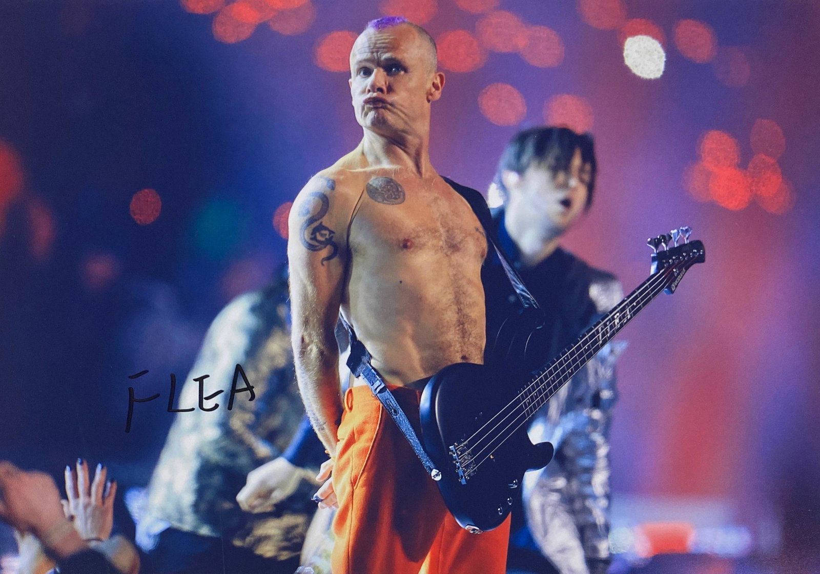 Red Hot Chili Peppers Signed Photo: Autographed by:FleaSize : 8" x 10"Authentication Code: PC26617Unframed Vertified and Excellent Condition Please kindly read our Terms and Conditions before bidding.