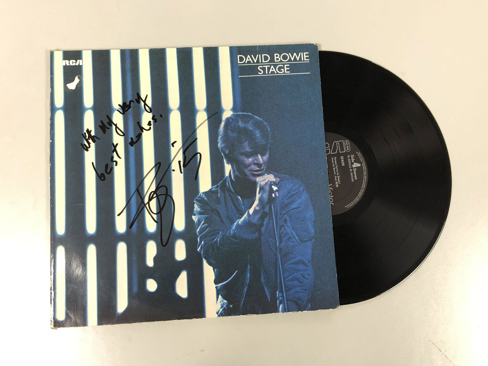Autograph Signed David Bowie Stage Vinyl: Category: Autograph CollectiblesAutograph Includes: David BowieItem is in great condition with no damage, unframedIf image of documentation is not attached in the listing, the lot is sold without docu