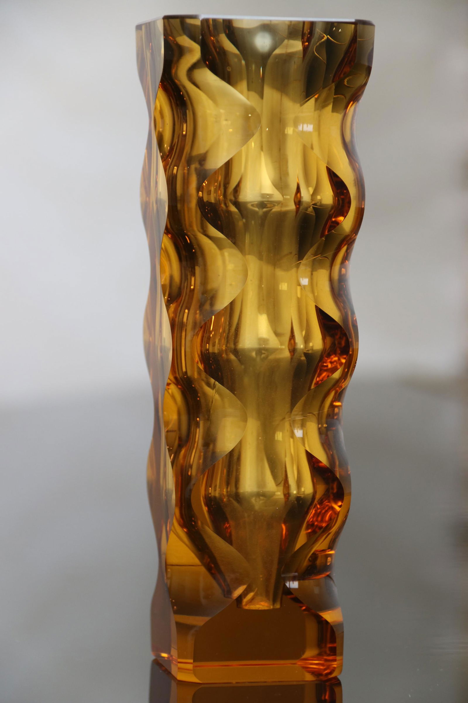 Oldrich Lipsky Glass Vase for Exbor 1960s Czech: This is a stunning amber glass 1970's vase in excellent condition. The Mid Century Czech vase presents wavy glass in strong amber color.