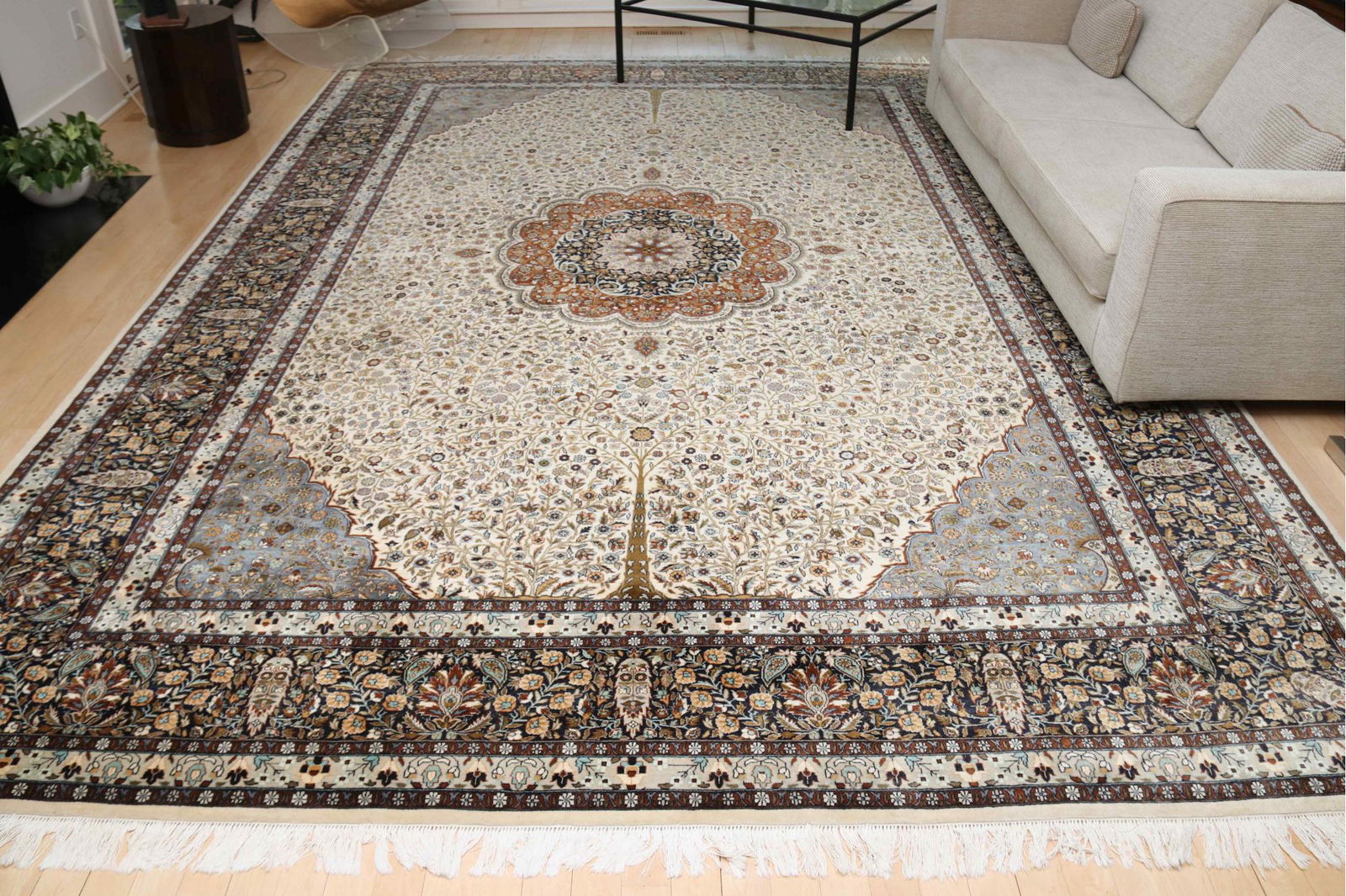 Stunning Tabriz Hand Woven Persian Carpet 9 X 12 (1 of 8)