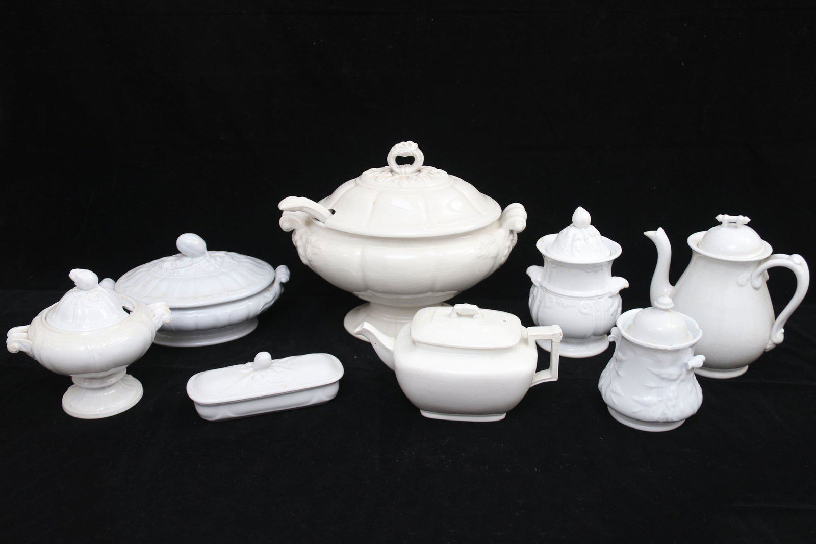 English Ironstone White Porcelain Serving Pieces (1 of 20)