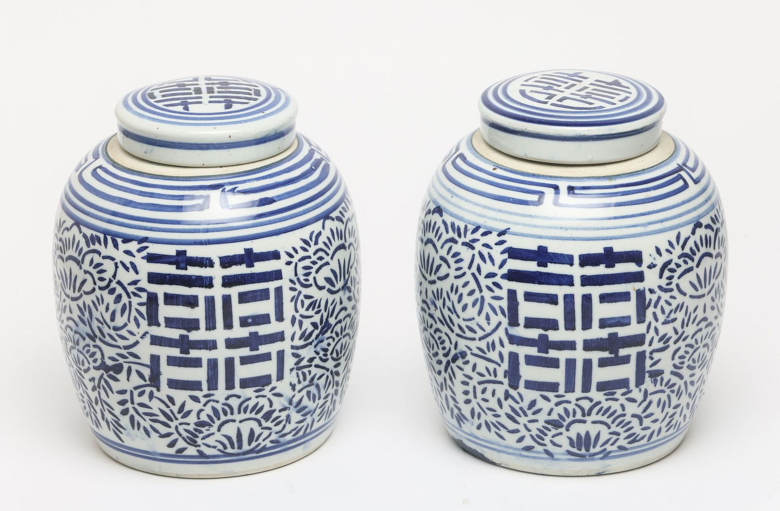 Chinese Blue And White Porcelain Double Happiness Ginger Jar (1 of 8)