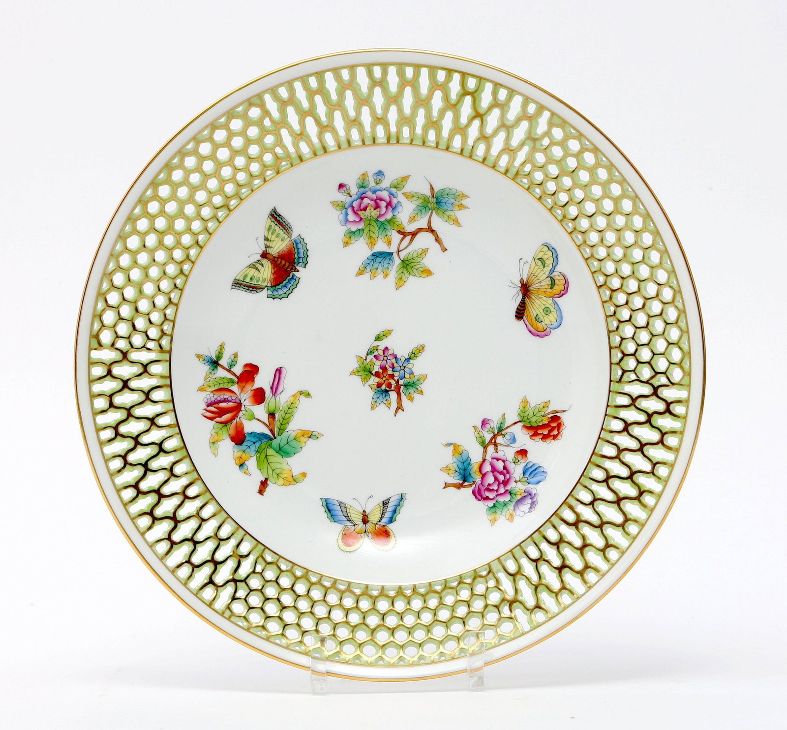 Herend Pierced Porcelain Butterfly Plate: Herend Pierced Porcelain Display Plate with butterfly hand painted design - measures 10 inches round- excellent condition Low Estimate: 200.00 High Estimate: 500.00