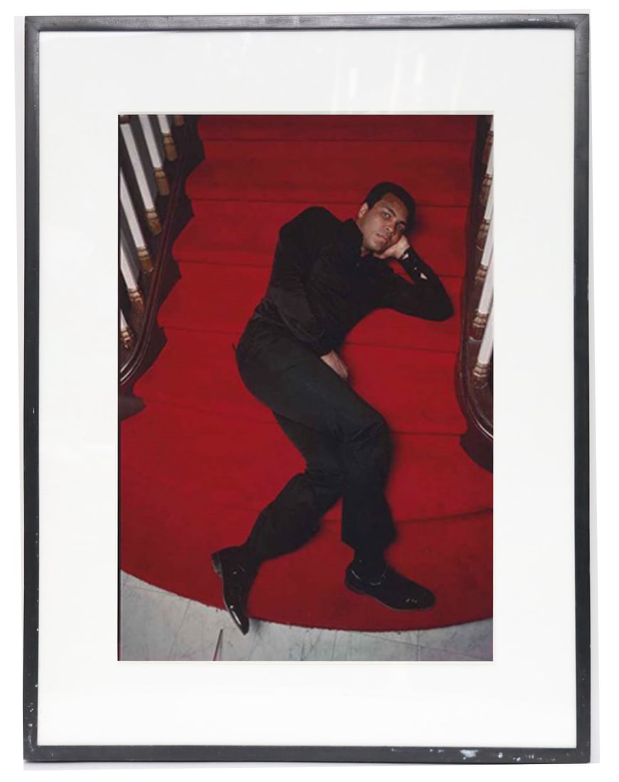 Annie Leibovitz - MUHAMMAD ALI, CHICAGO 1978 (1 of 7)