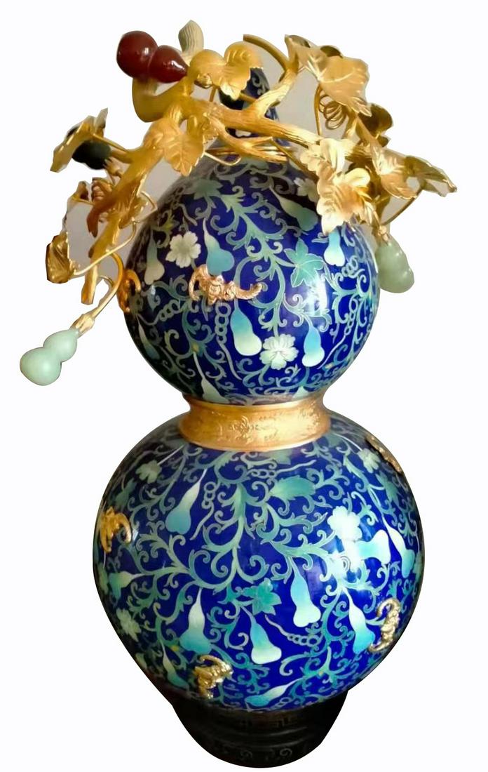 HUO TIEHUI STYLE, HULU (1 of 1)