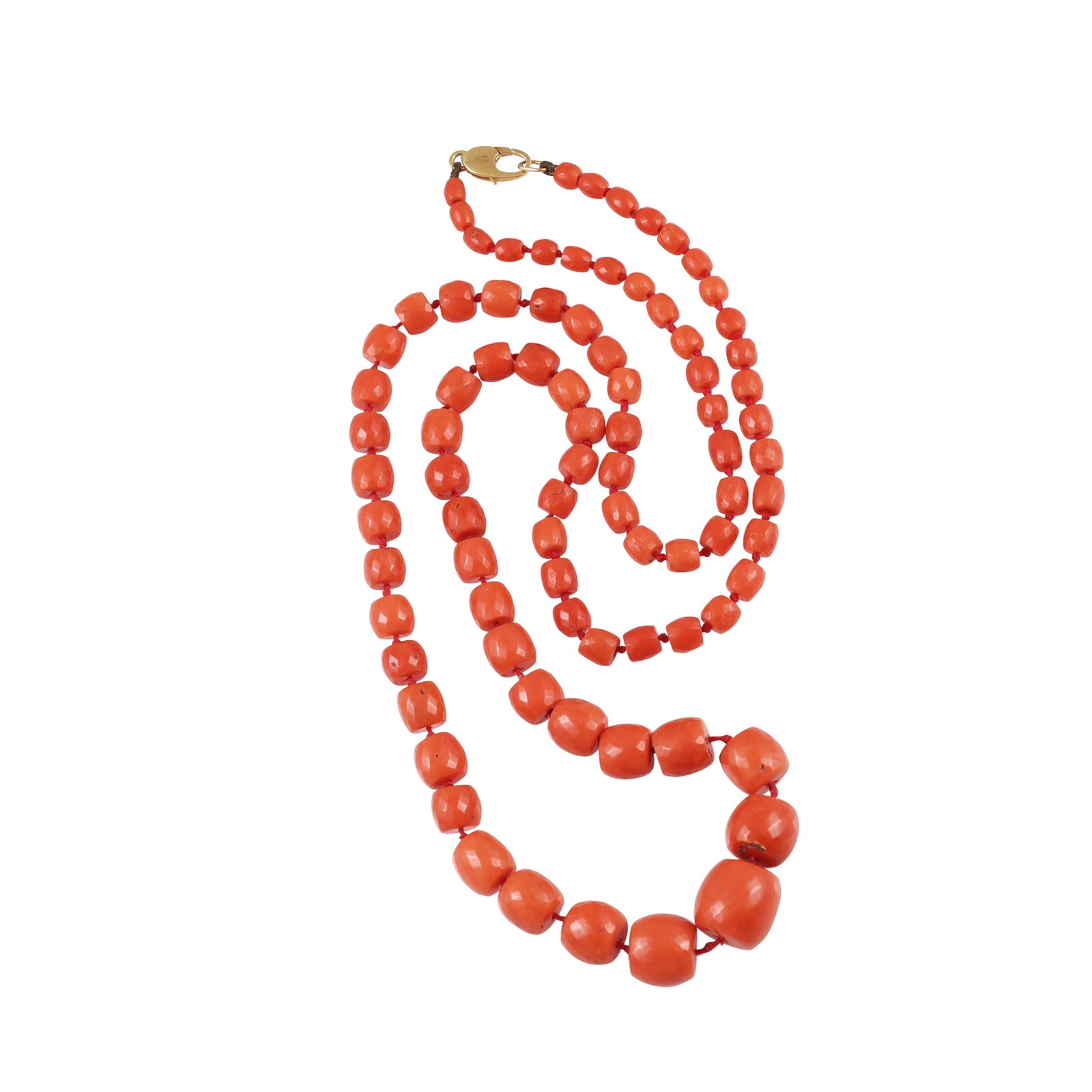 ~ A SINGLE STRAND CORAL NECKLACE, 18KT GOLD CLASP: Total weight gr. 85,2 Length 83 cm