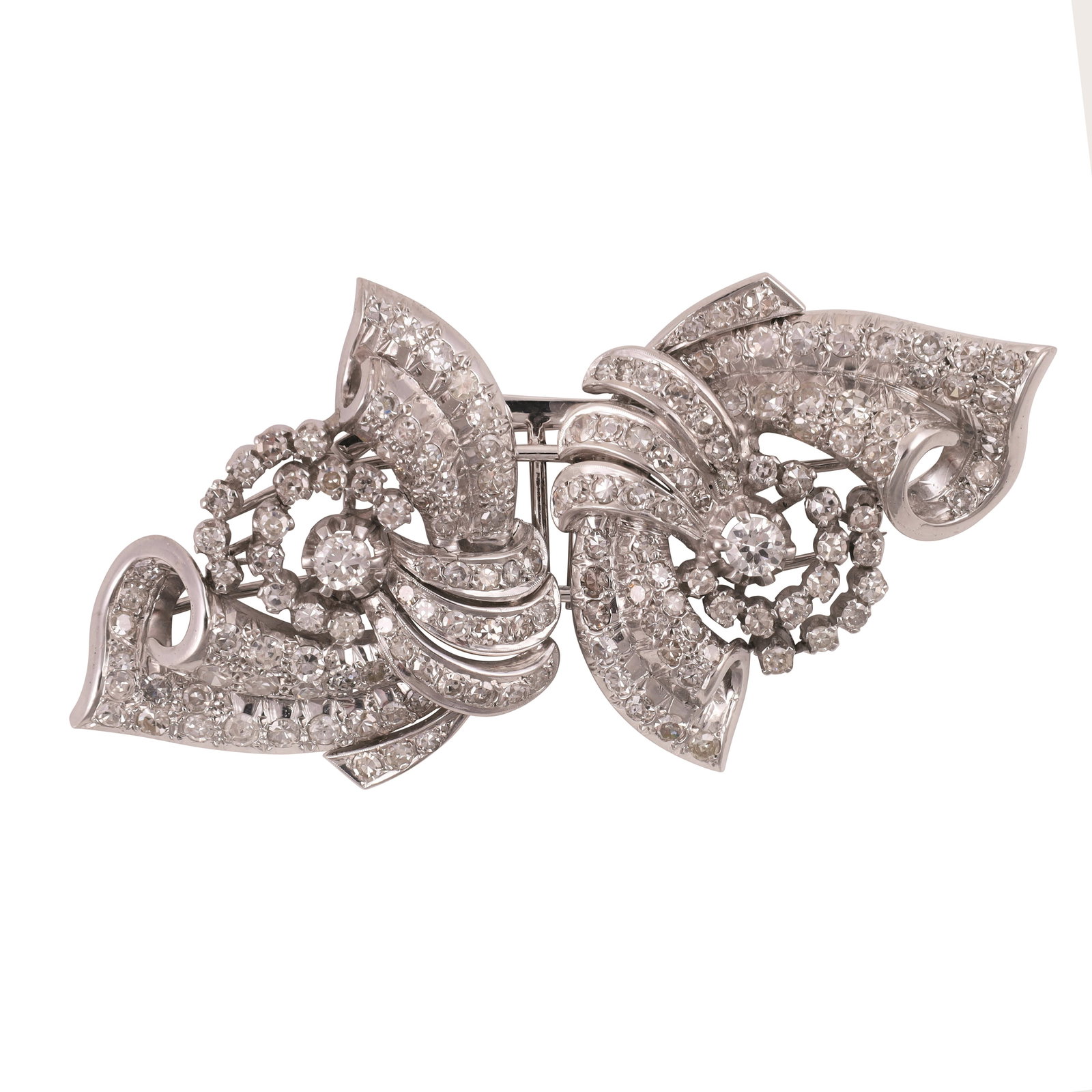 18KT GOLD DOUBLE CLIP BROOCH SET WITH DIAMONDS: Total weight gr. 49,2 Dimensions approx. 8,5 x 4 cm