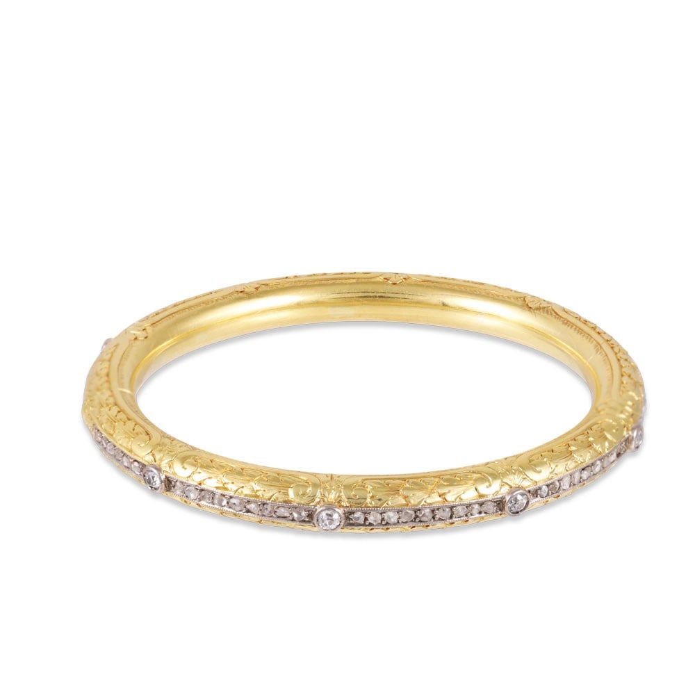 18KT GOLD AND PLATINUM BANGLE SET WITH DIAMONDS: Total weight gr. 34,1 Size 17 cm (approx.)