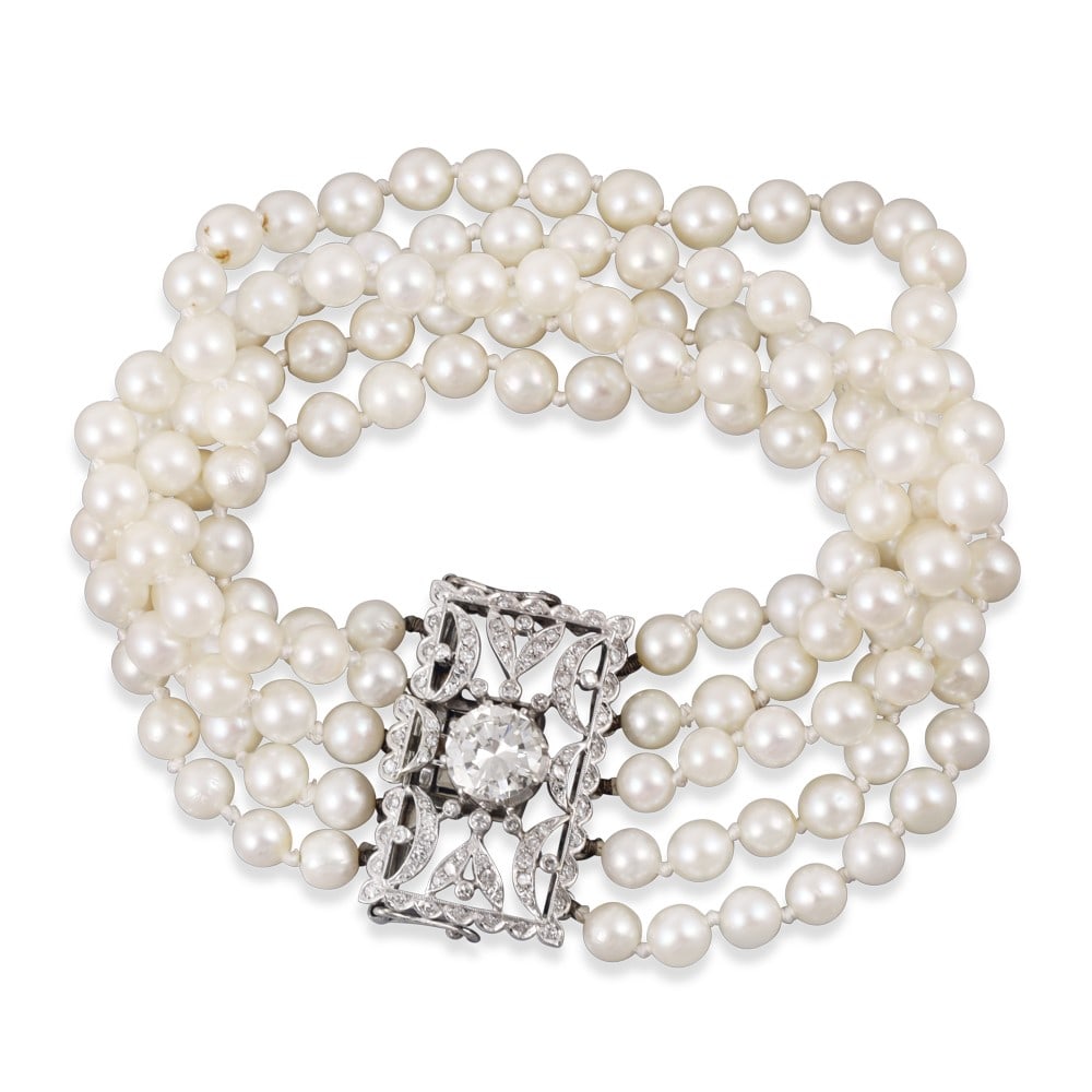 A FIVE-STRAND CULTURED PEARL BRACELET WITH AN 18KT GOLD AND DIAMONDS CLASP (1 of 1)