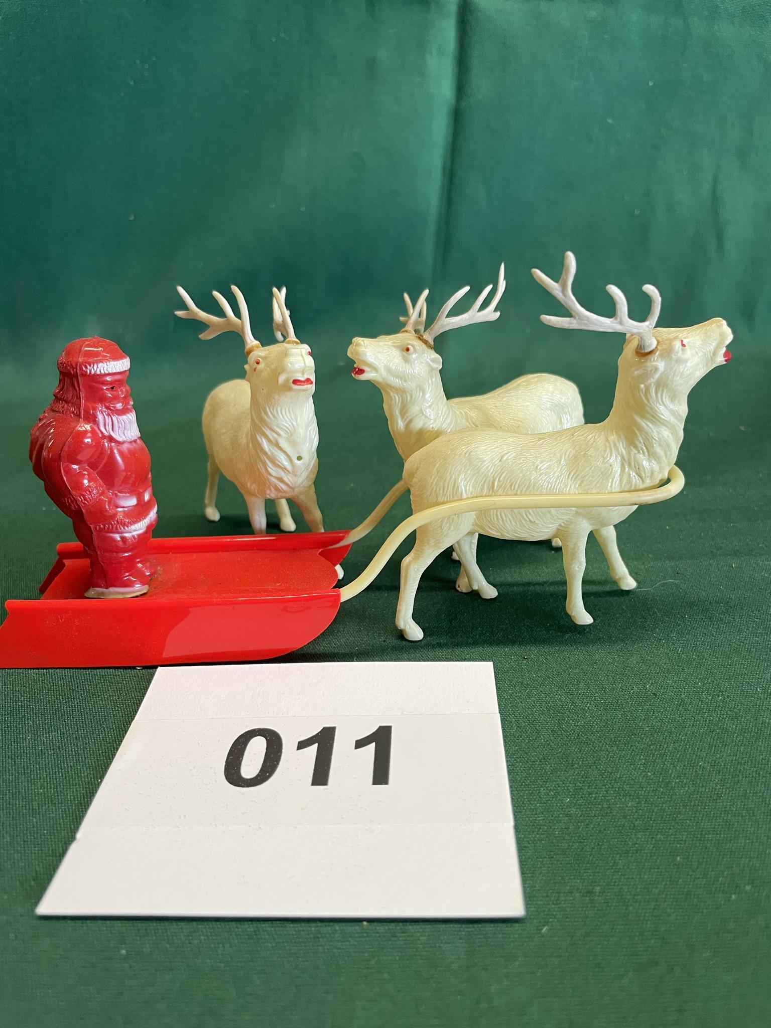 1920's Celluloid Santa on sleigh (1 of 8)